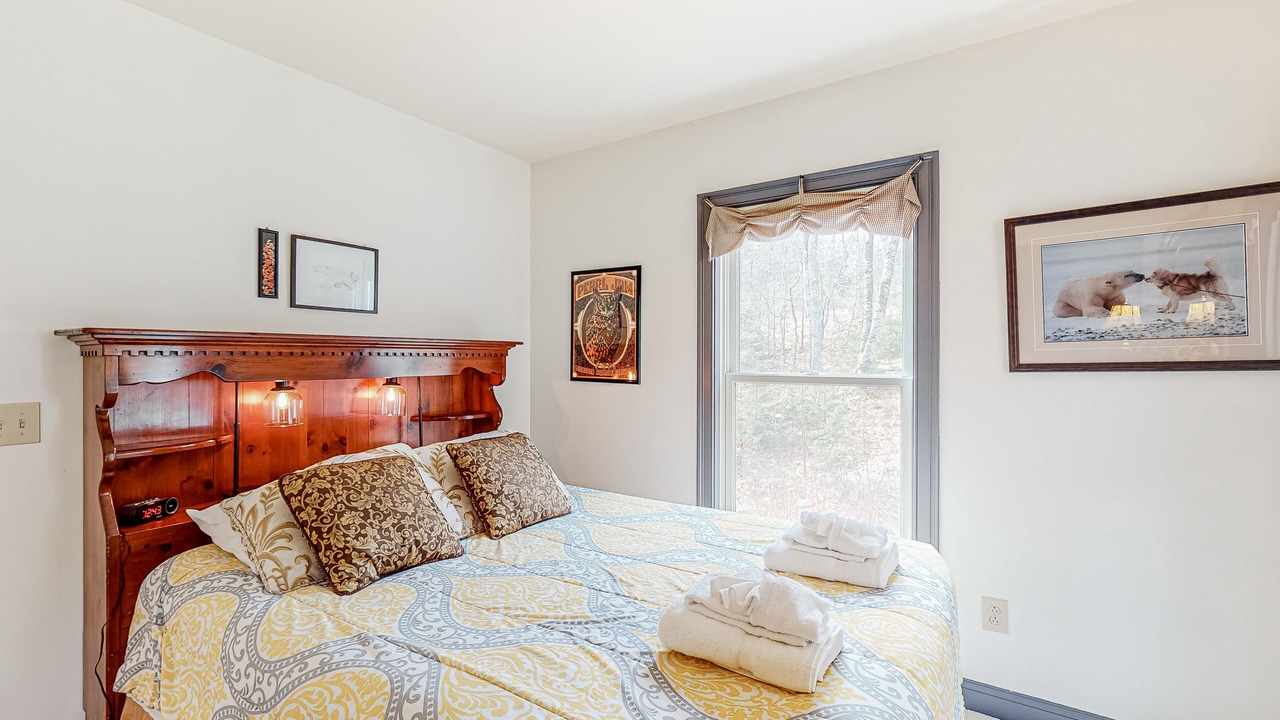 Photo of Bedroom in Boothbay
