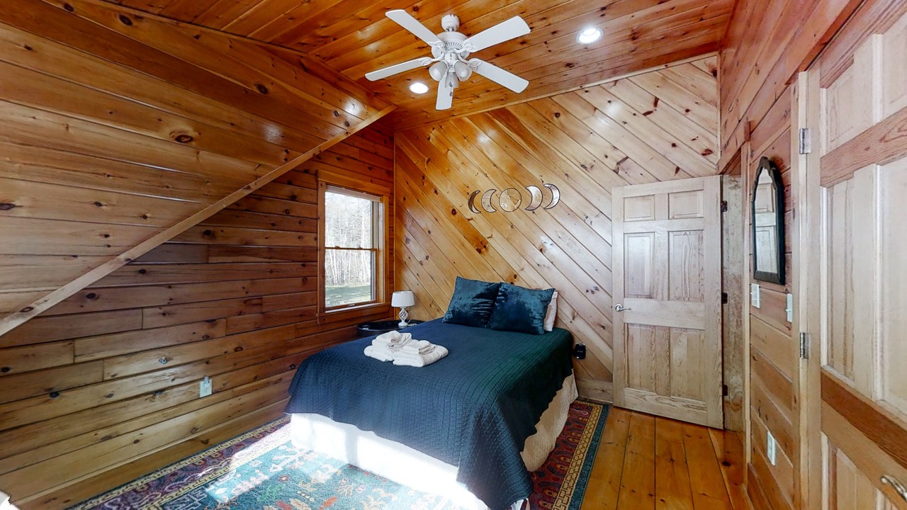 Photo of Bedroom in Boothbay Harbor