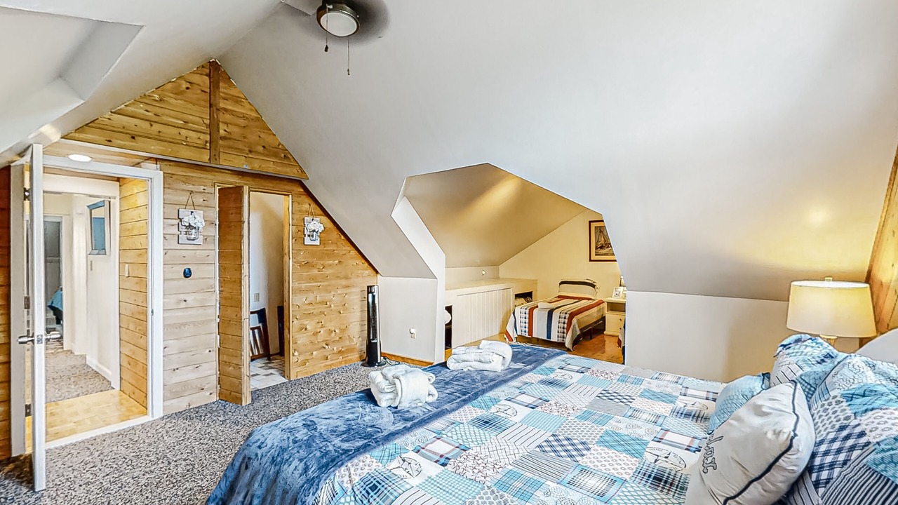 Photo of Bedroom in Lamoine