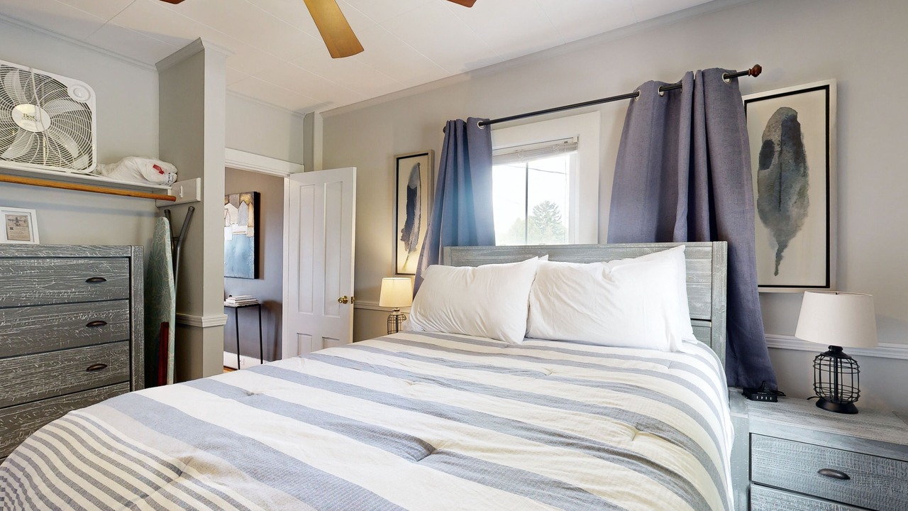 Photo of Bedroom in Boothbay Harbor