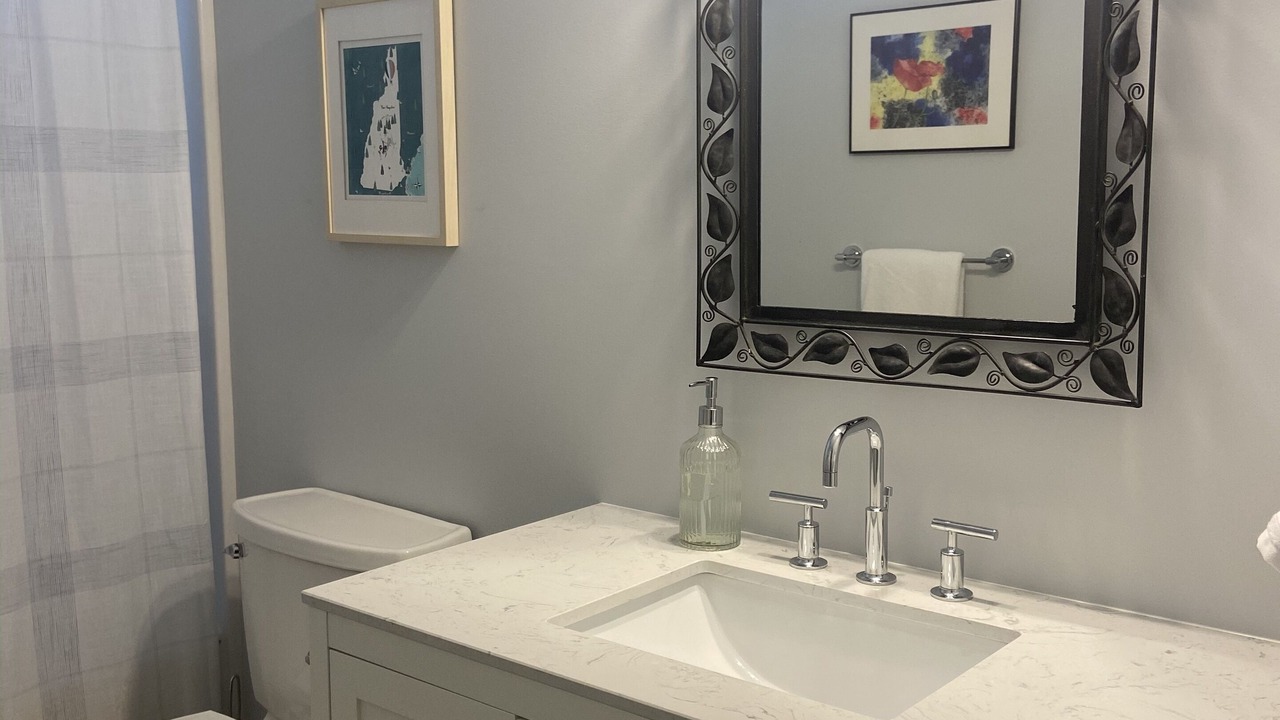 Photo of Bathroom in Center Conway