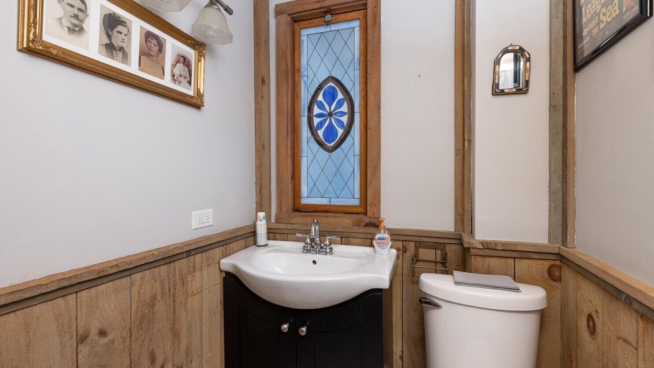 Photo of Bathroom in Ocean Park