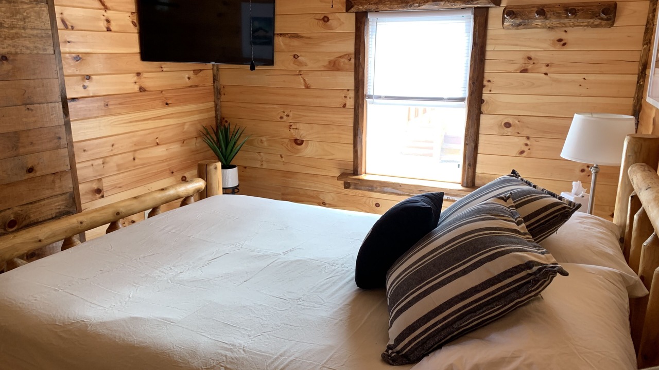 Photo of Bedroom in Ashtabula