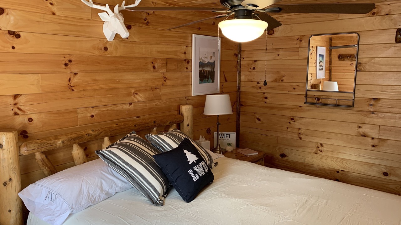 Photo of Bedroom in Ashtabula
