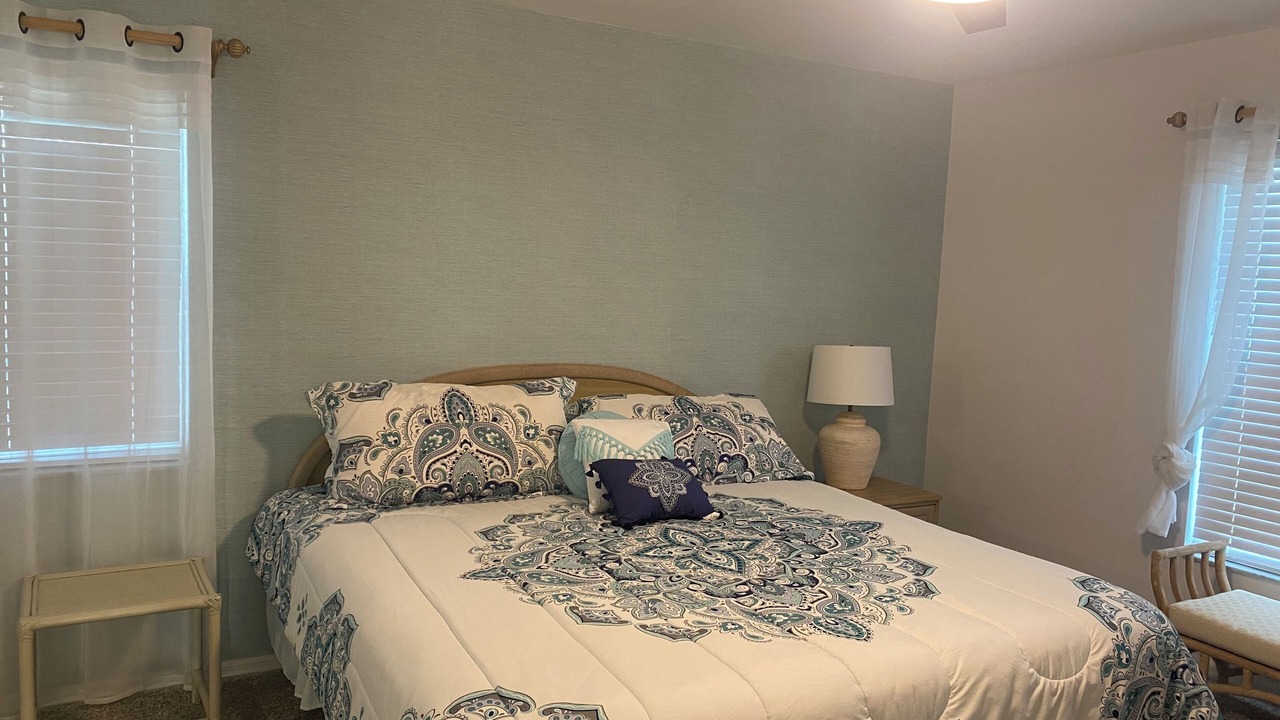 Photo of Bedroom in Naples Park