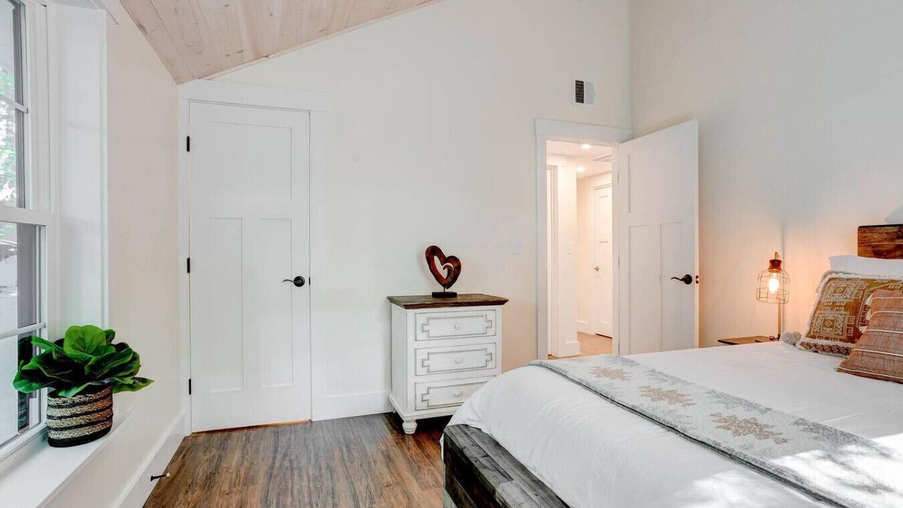 Photo of Bedroom in Center Conway