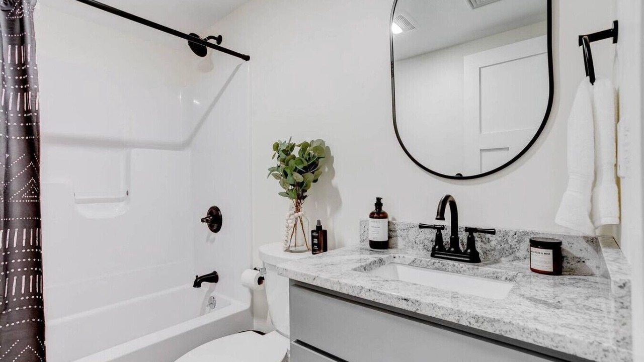 Photo of Bathroom in Center Conway