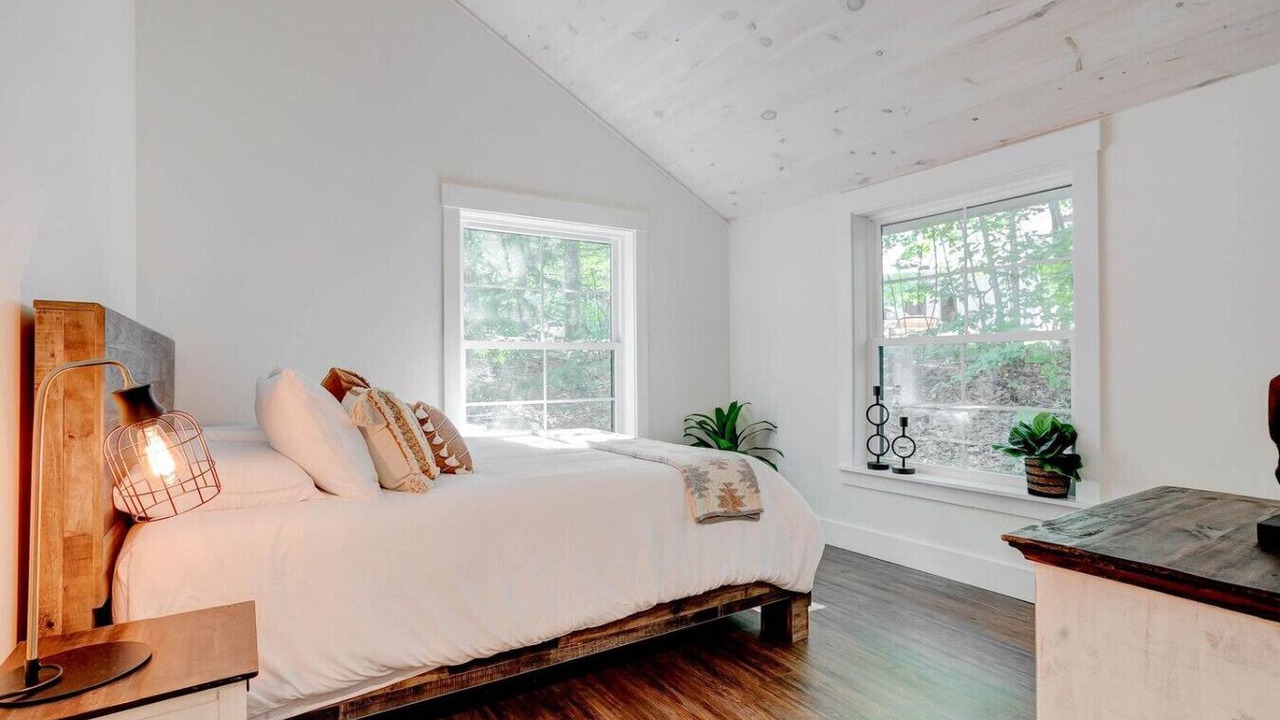 Photo of Bedroom in Center Conway