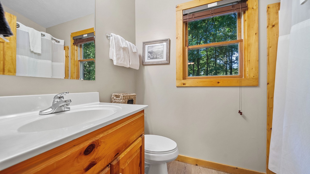 Photo of Bathroom in Black Bear Falls