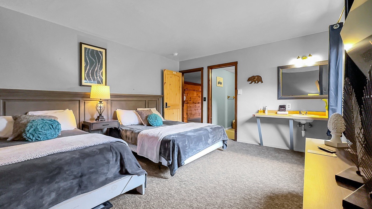 Photo of Bedroom in Ellicottville