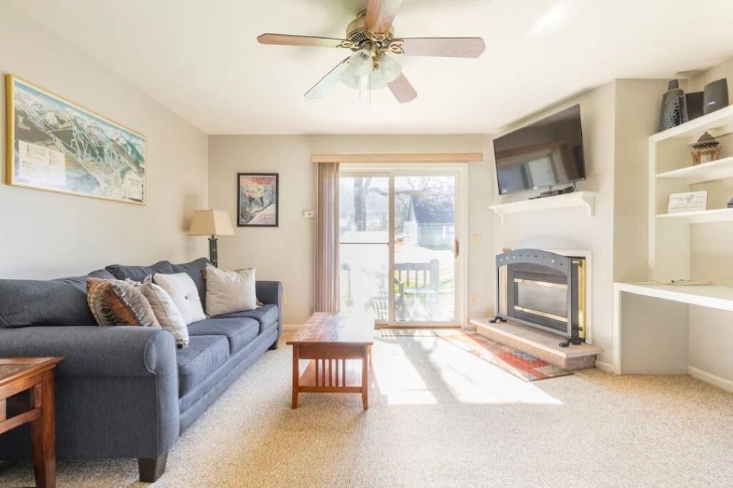 Photo of Livingroom in Ellicottville