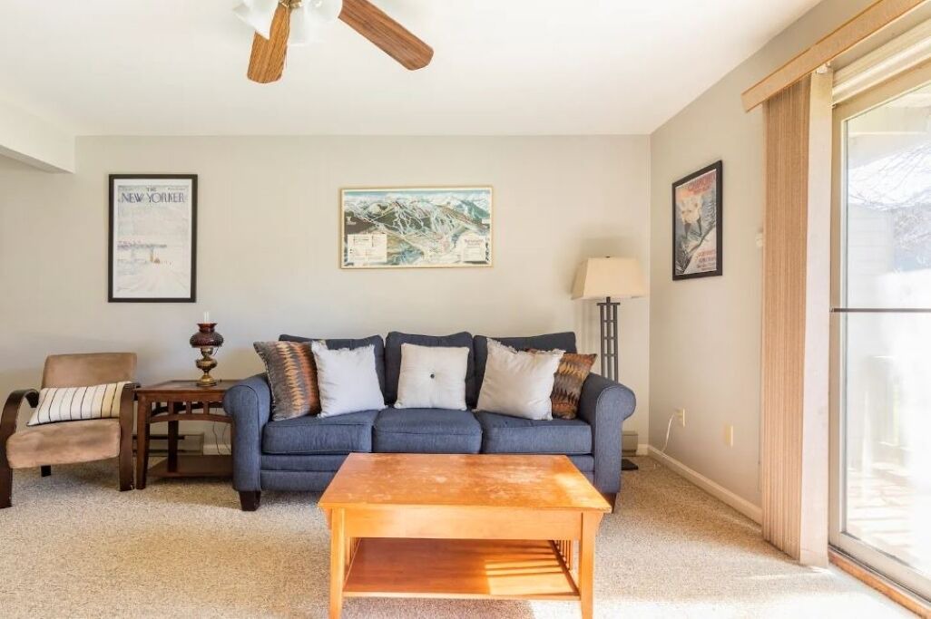 Photo of Livingroom in Ellicottville