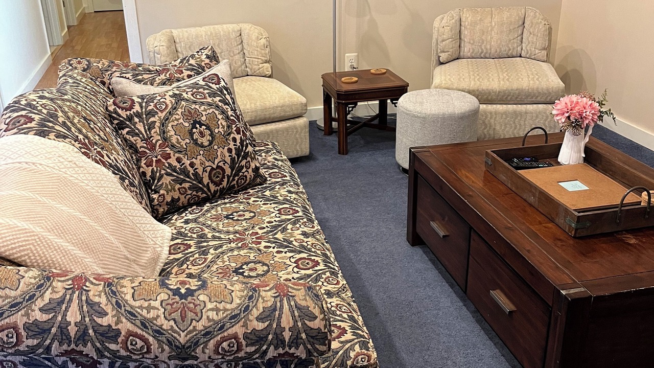 Photo of Livingroom in Oakland