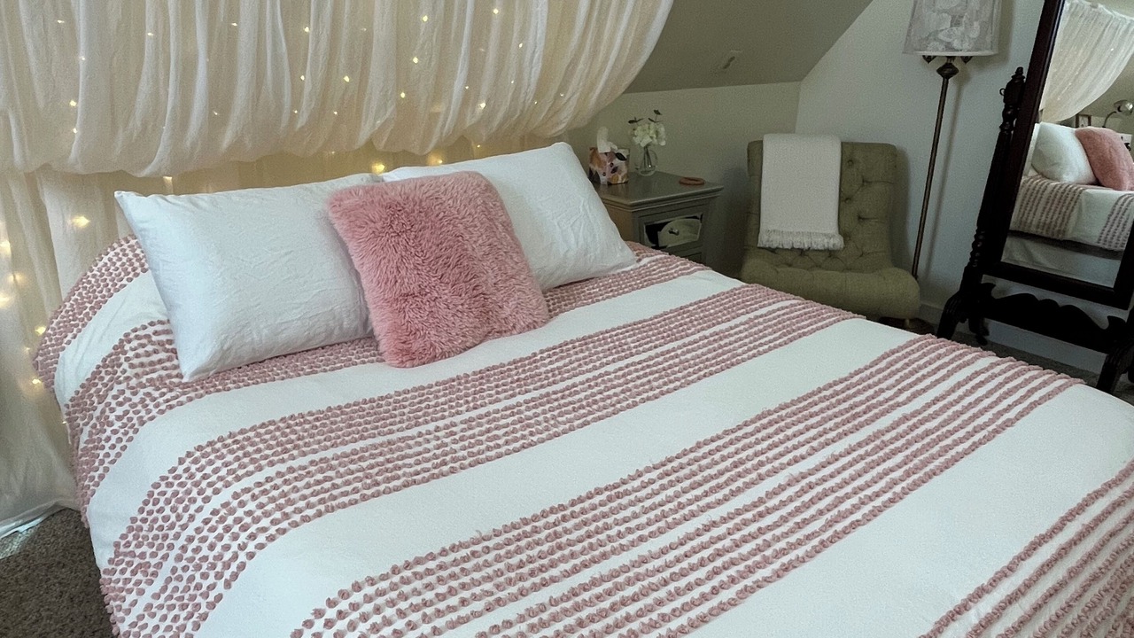 Photo of Bedroom in Oakland
