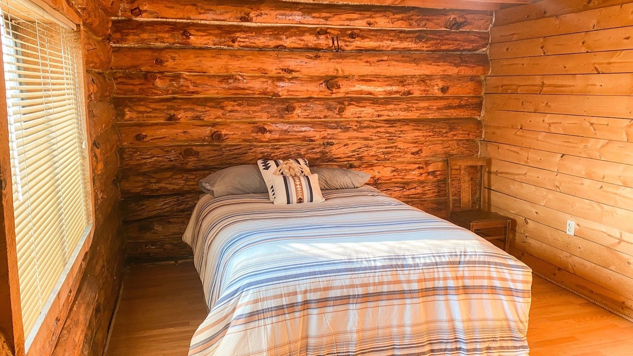 Photo of Bedroom in Rainsville