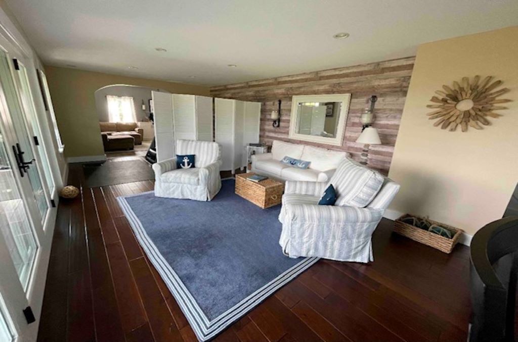 Photo of Livingroom in Trenton