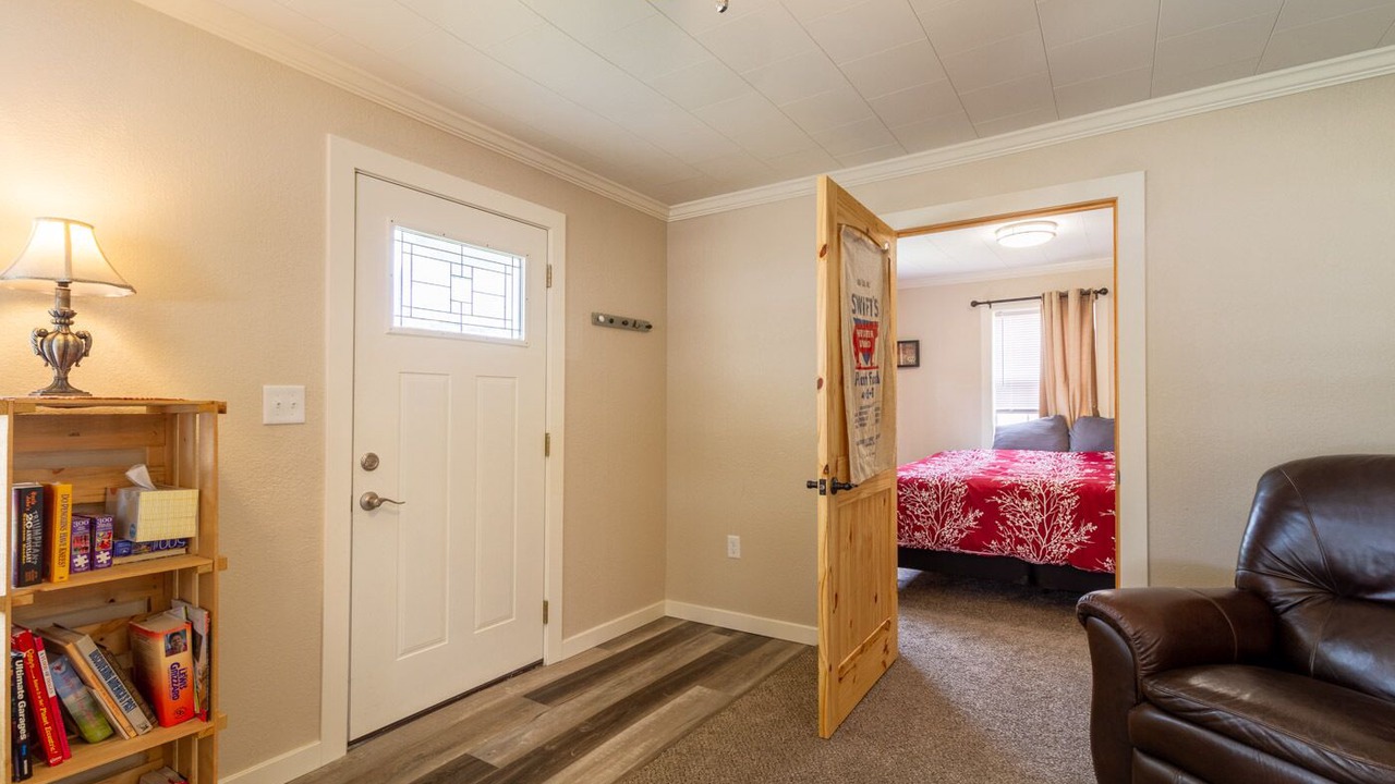 Photo of Bedroom in Pryor