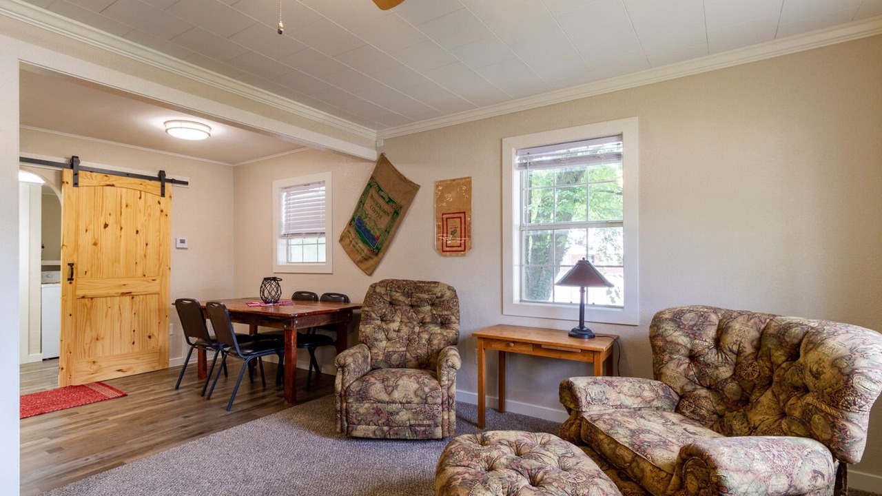Photo of Bedroom in Pryor