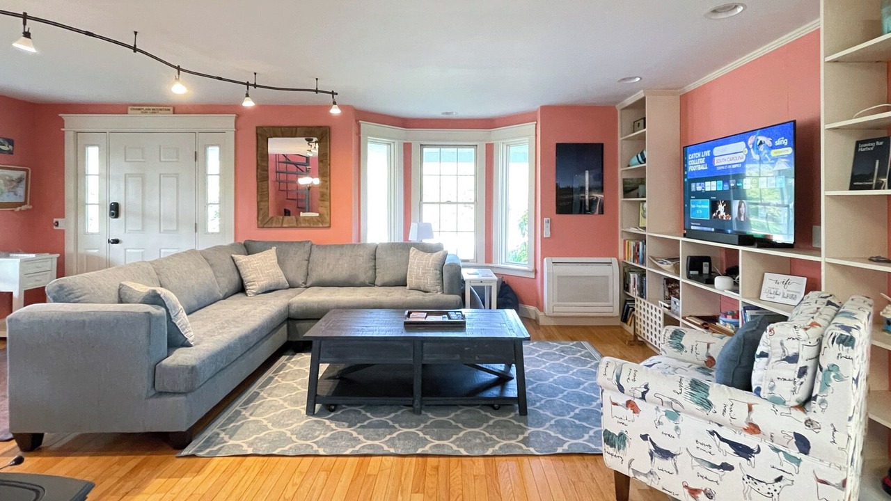 Photo of Bedroom in West Tremont