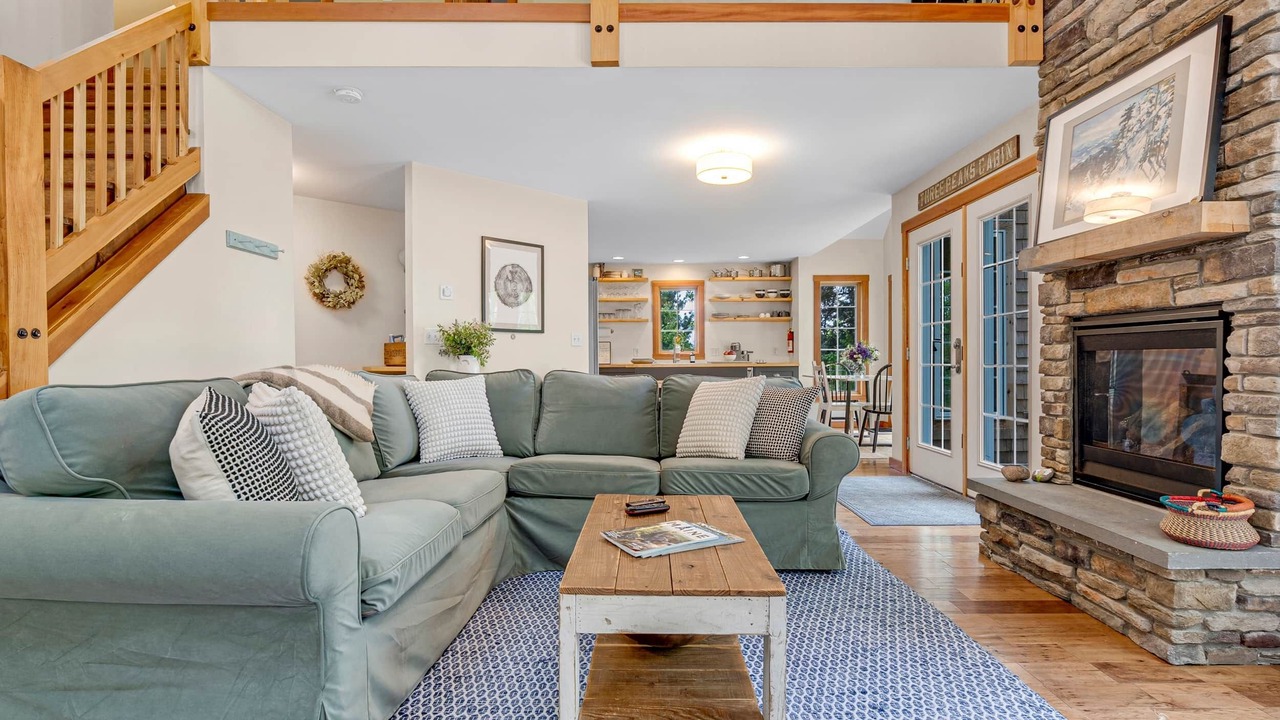 Photo of Livingroom in Bryant Pond