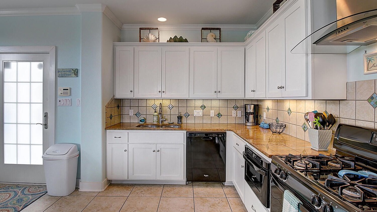 Photo of Kitchen in Sand Point