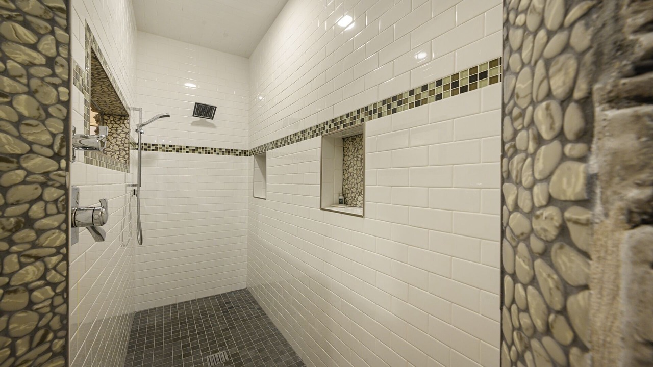 Photo of Bathroom in Golden