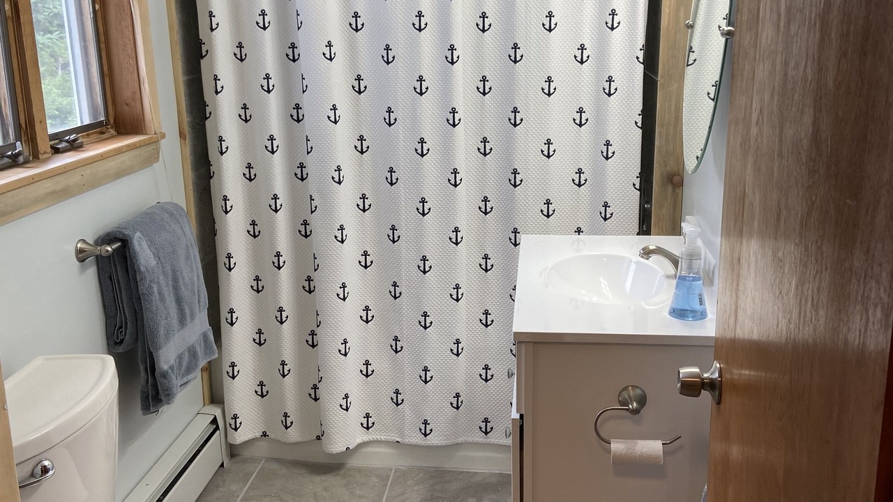 Photo of Bathroom in West Tremont