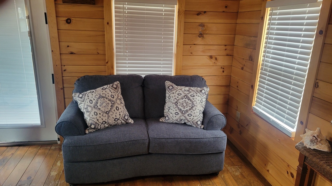 Photo of Livingroom in Ashtabula
