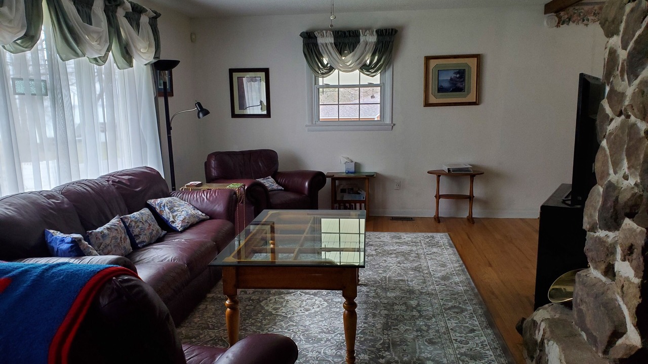 Photo of Livingroom in Silver Creek