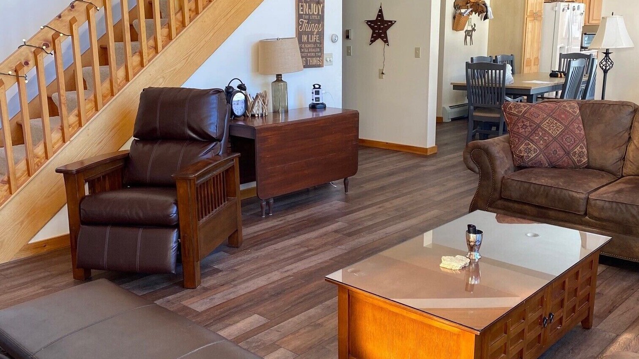 Photo of Livingroom in Center Lovell
