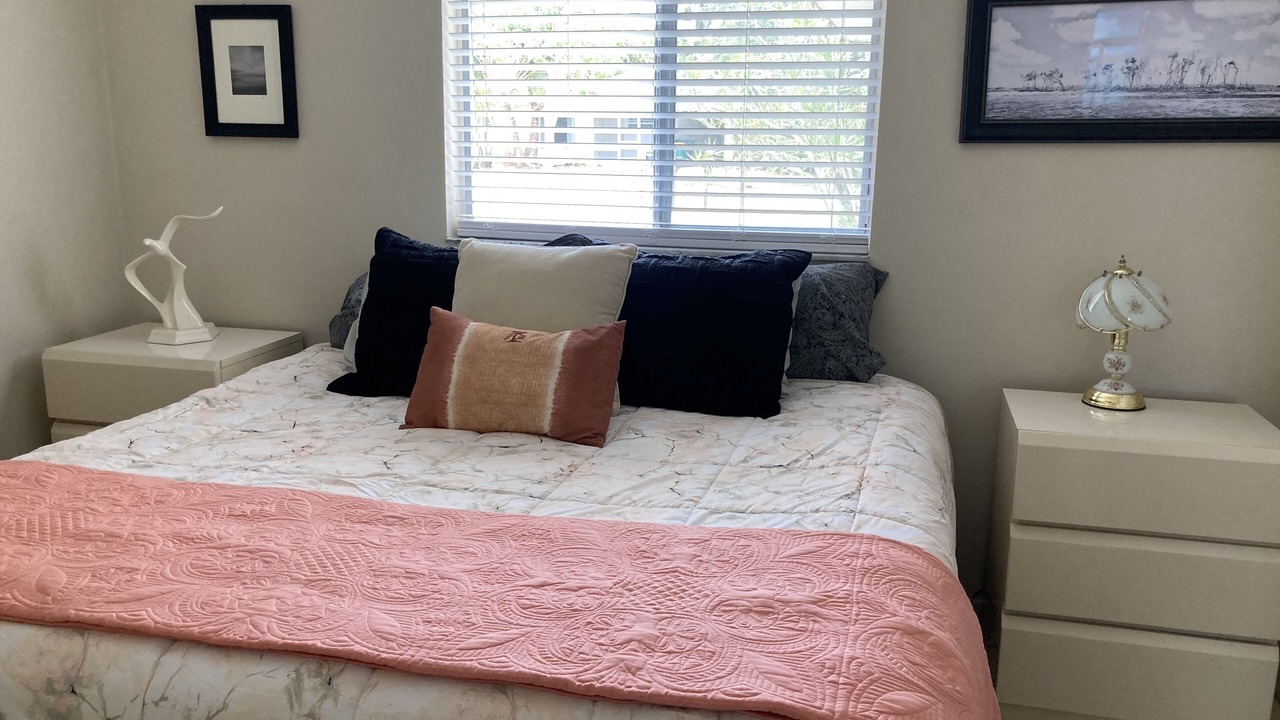 Photo of Bedroom in Naples Park