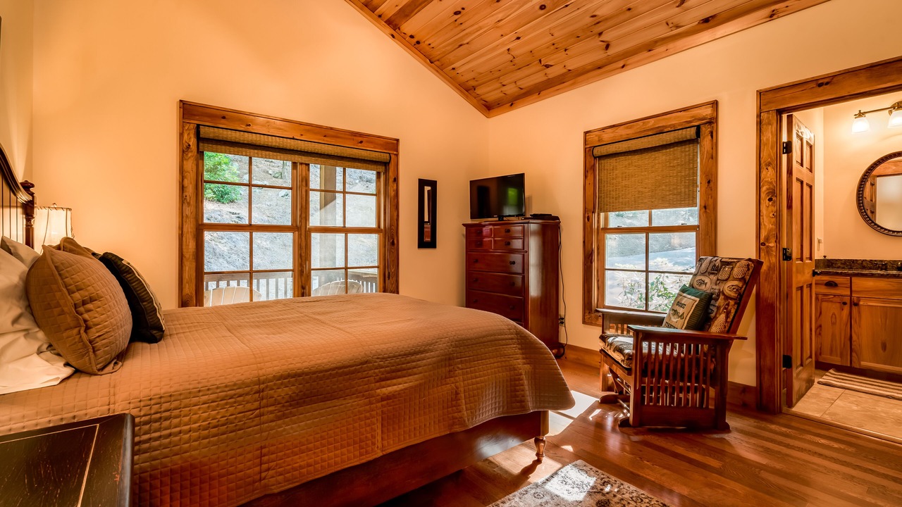 Photo of Bedroom in Sapphire