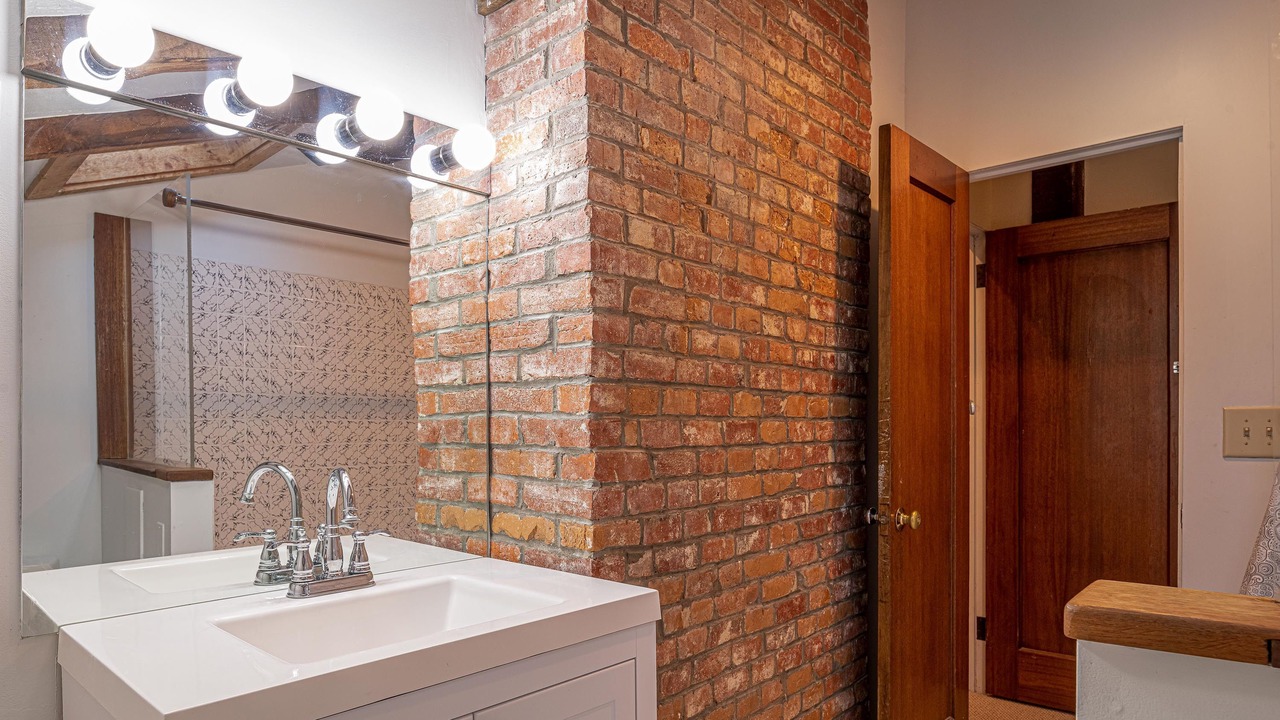 Photo of Bathroom in West End