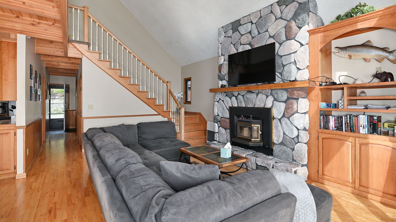 Photo of Livingroom in Cooper Landing