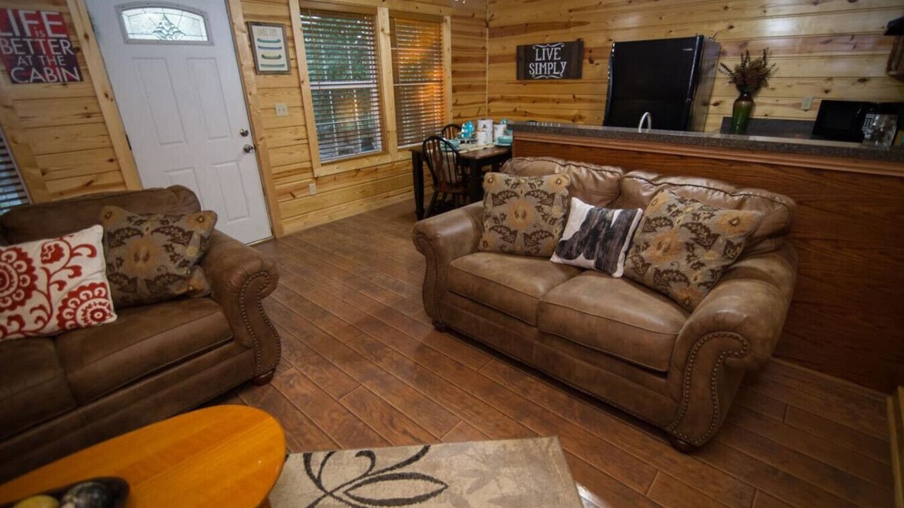 Photo of Livingroom in Hochatown
