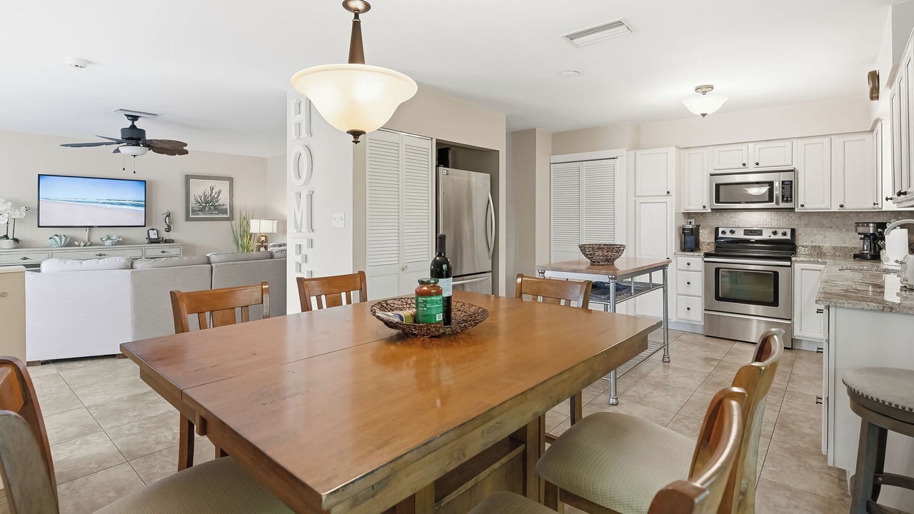 Photo of Bedroom in Naples Park