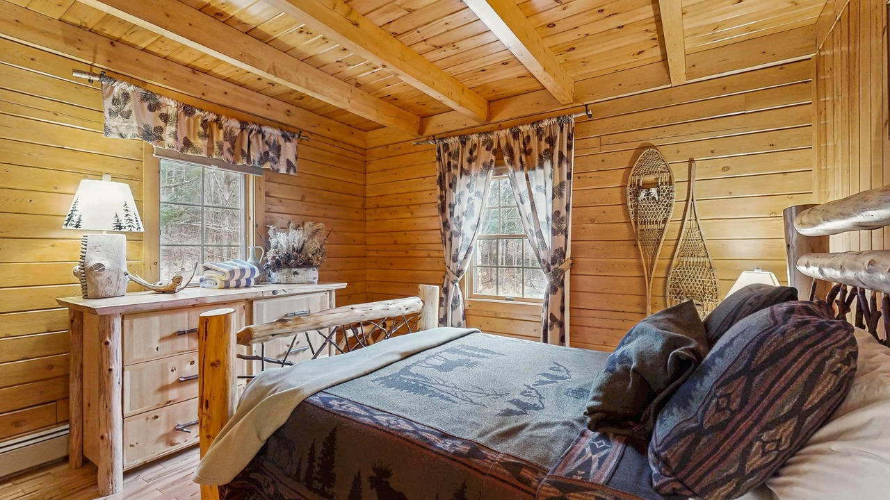 Photo of Bedroom in Beaver Cove