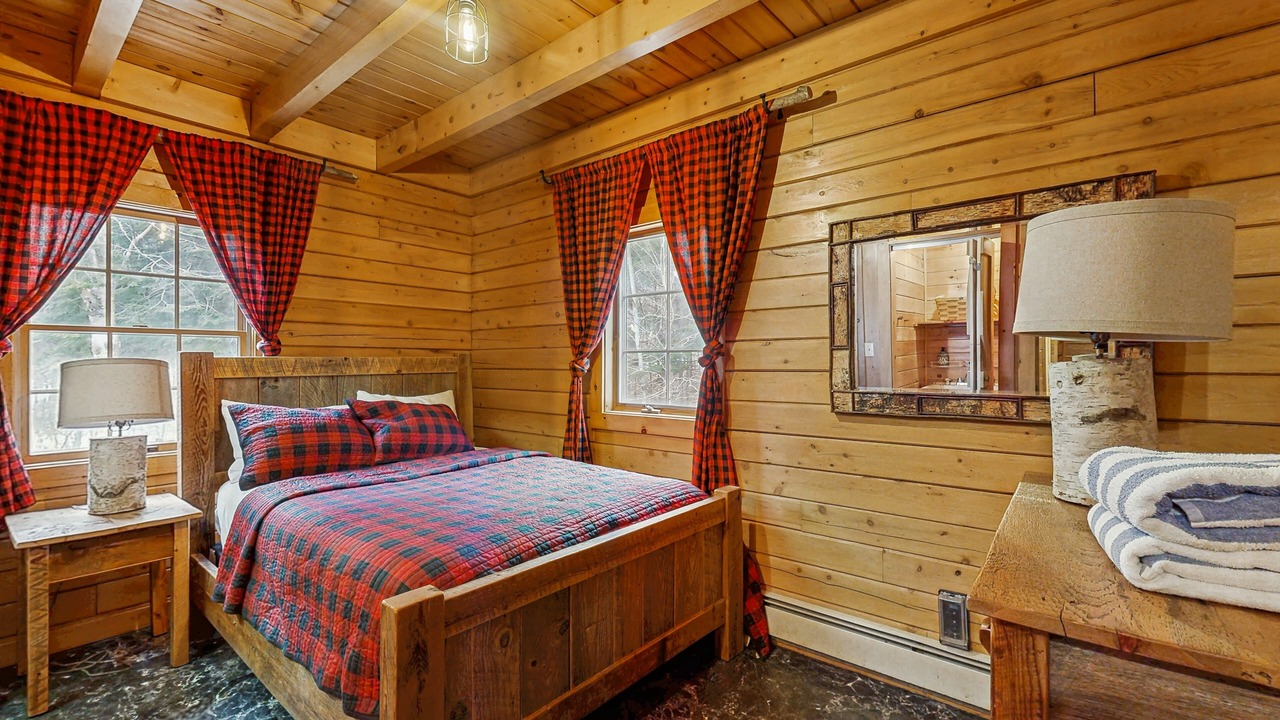 Photo of Bedroom in Beaver Cove