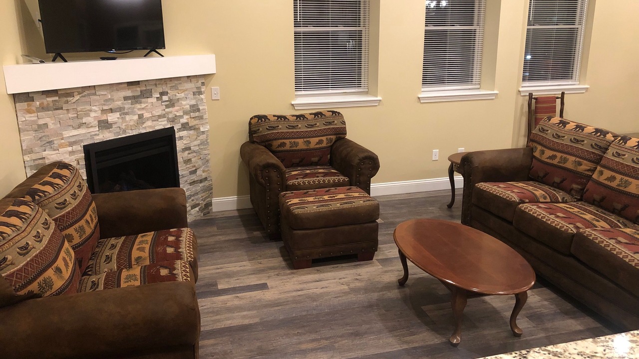 Photo of Livingroom in Ellicottville