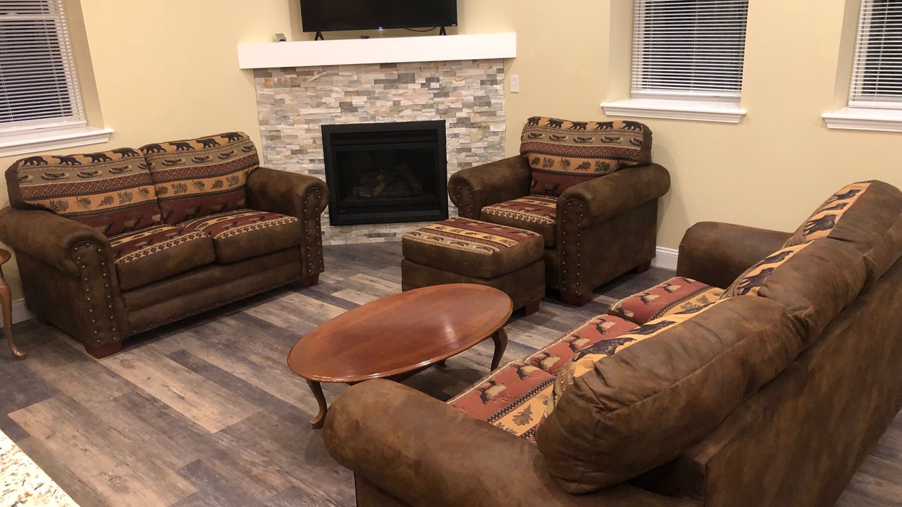 Photo of Livingroom in Ellicottville