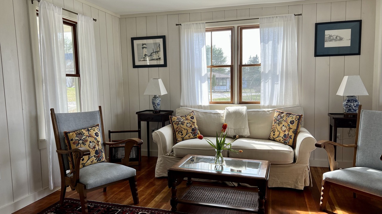 Photo of Livingroom in Hancock