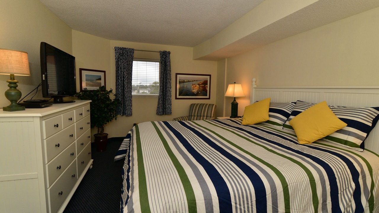Photo of Bedroom in Crescent Beach