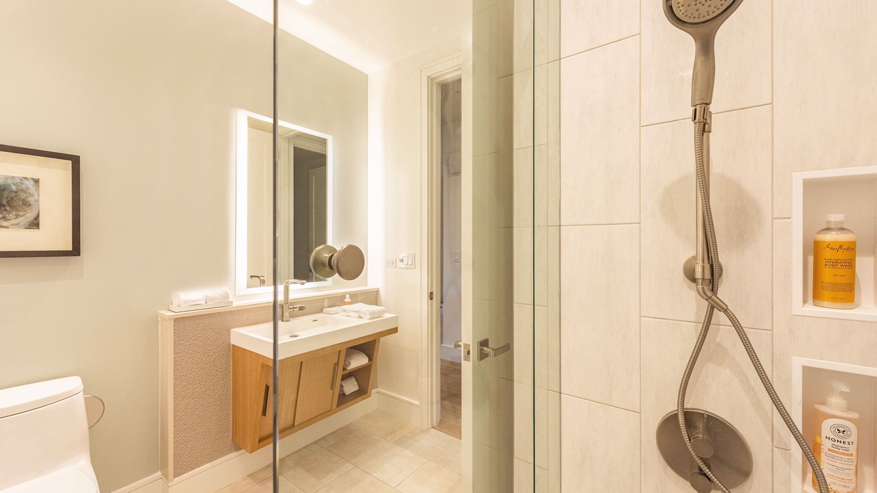 Photo of Bathroom in Honokowai
