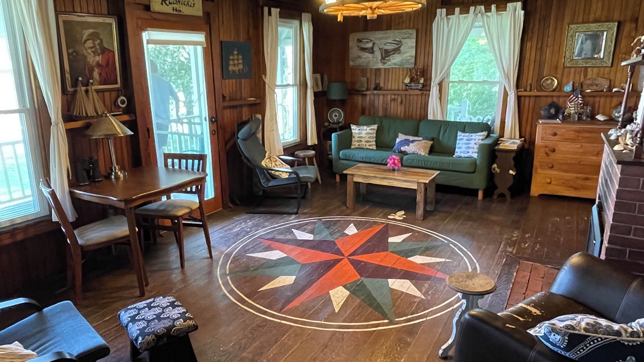 Photo of Livingroom in Portland