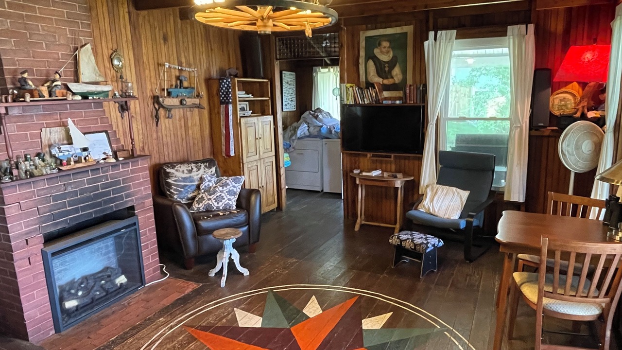Photo of Livingroom in Portland