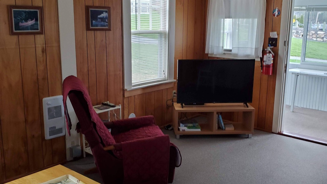 Photo of Livingroom in Isle of Springs