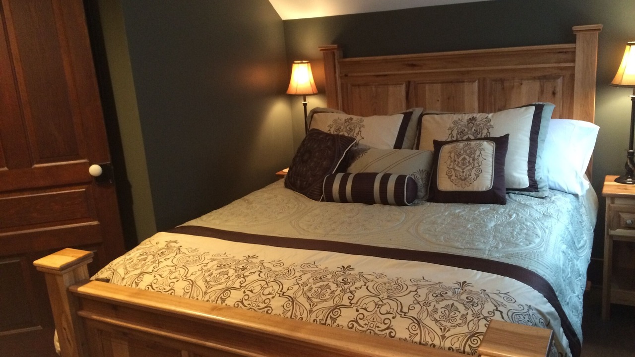 Photo of Bedroom in Ellicottville