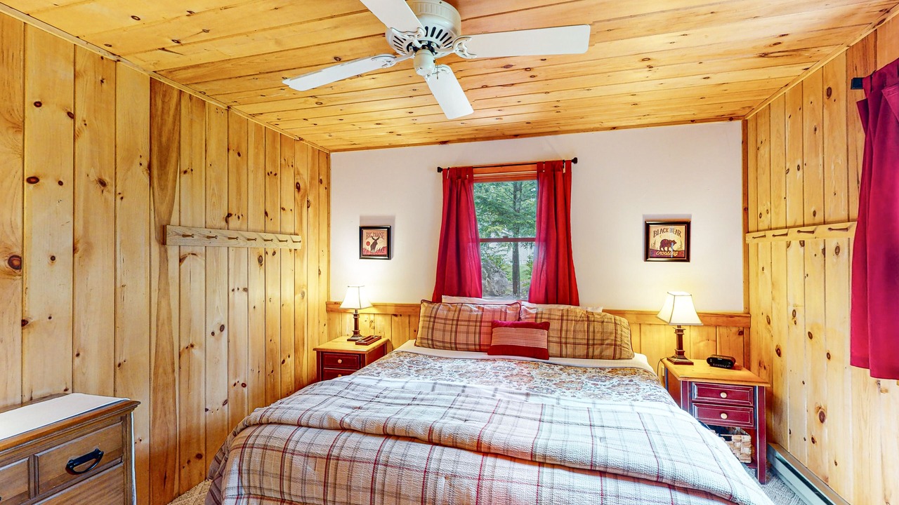 Photo of Bedroom in Ellsworth