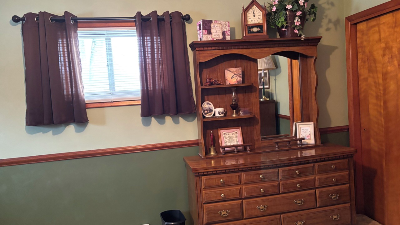 Photo of Bedroom in Centerville