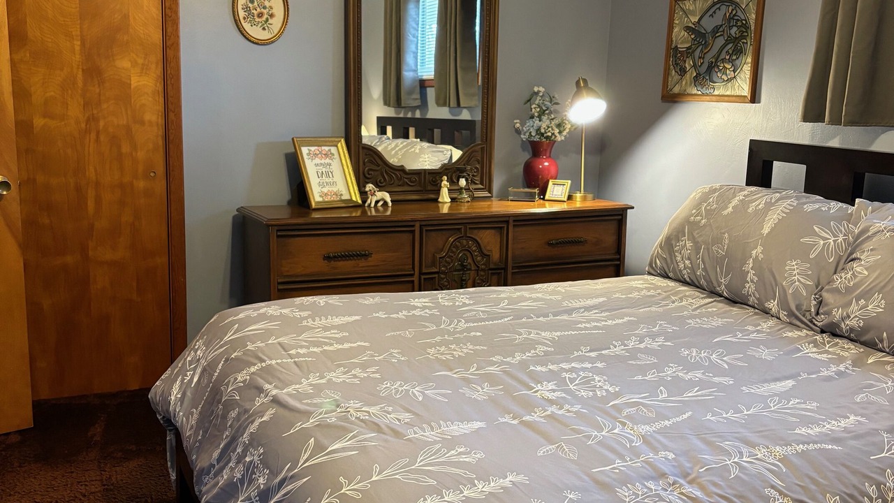 Photo of Bedroom in Centerville